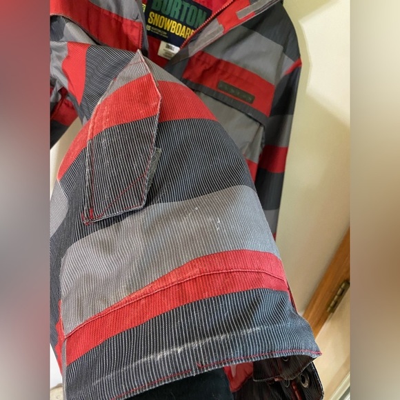 Burton Red and Gray Striped Ski Jacket - Picture 15 of 15